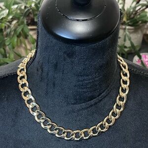 Goldtone chunky curb link necklace, EUC